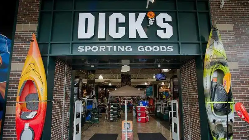 DICK’S Sporting Goods Scores Big: Strong Sales, New Stores, and a Focus on Experience
